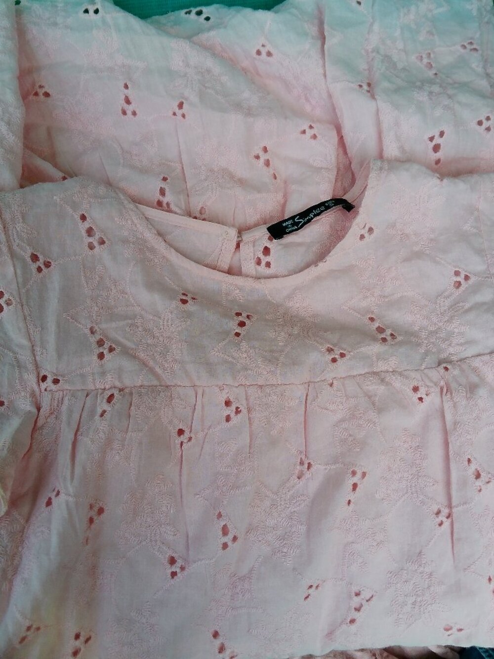 SIMPLEE DRESS PINK EYELET SIZE SMALL GOOD CONDITION